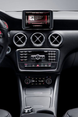 Illustration for article titled Siri Will Command the New Mercedes A-Class